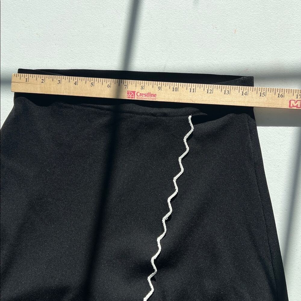 STORY A-Line Knit Wrap Midi Skirt Feminine Black White Scalloped Rickrack Hem M - Picture 7 of 10